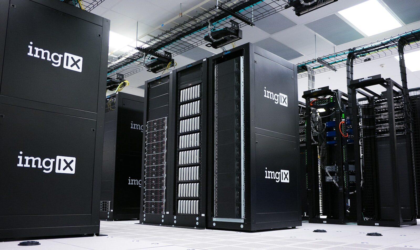 2,5 millions de postes Linux : ce que l'État fait, votre PME le faisait déjà